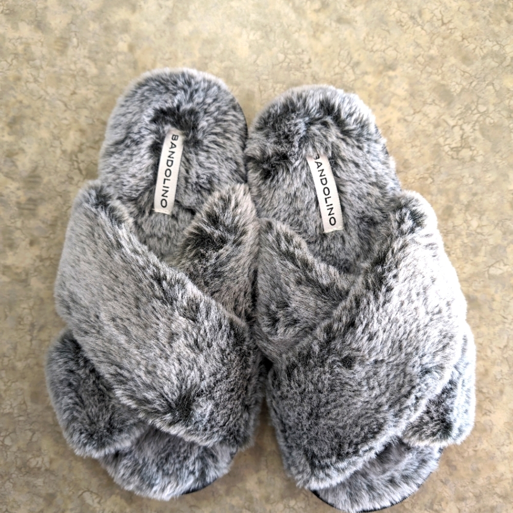 NEW Bandolino Slippers Gray Size Small 5-6